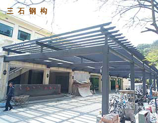 廣州南沙球會鋼結(jié)構(gòu)玻璃雨棚